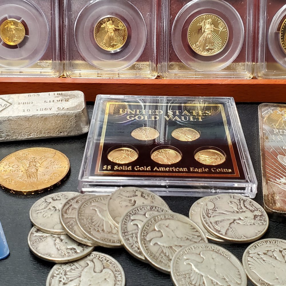 10 Best Gifts for Coin Collectors - Damia Global Services Private Limited